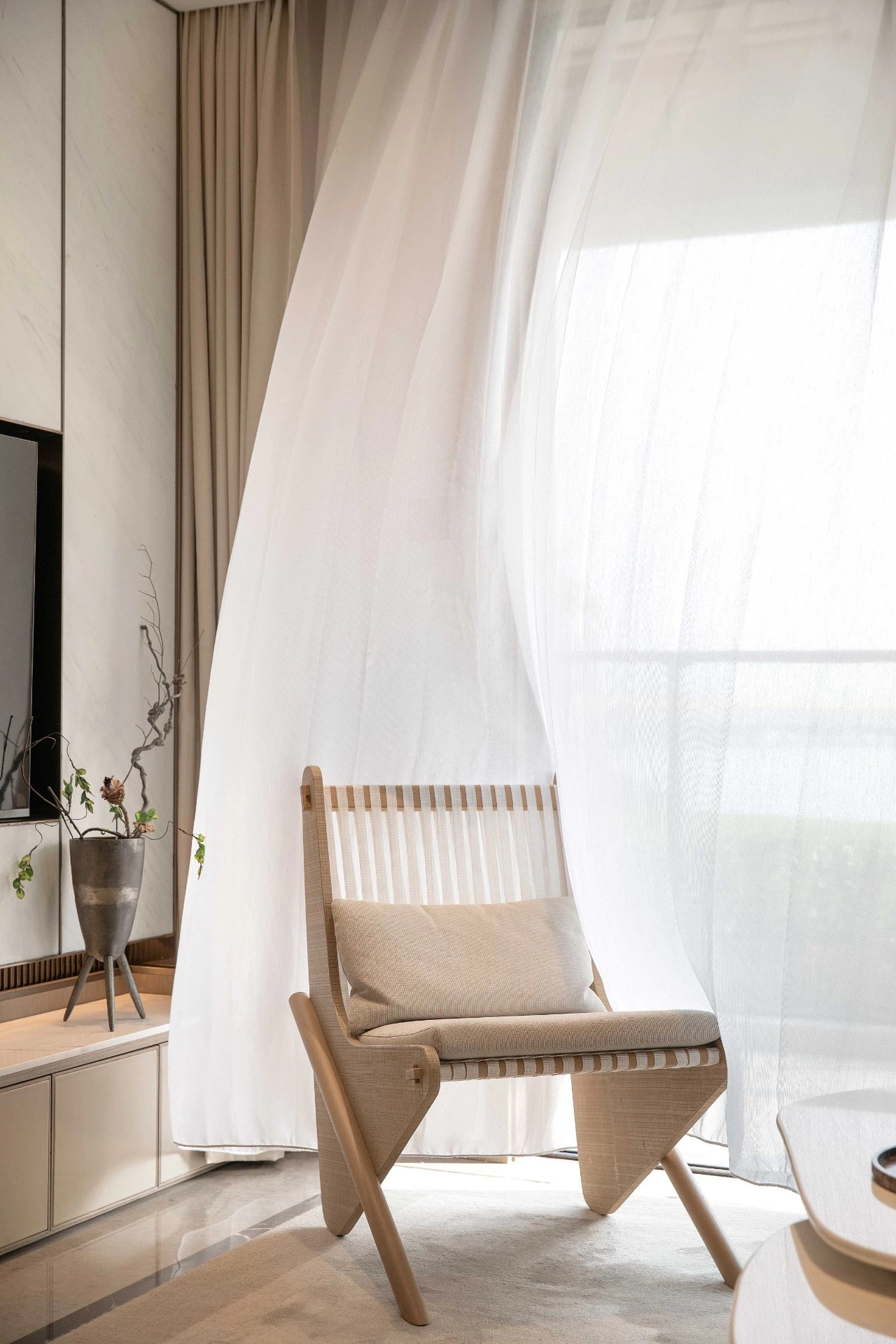 日式原木风格室内家装案例效果图-客厅窗帘